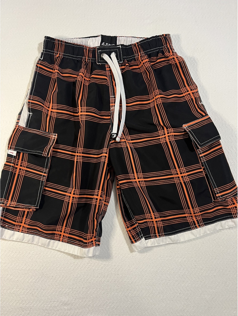 B. Split Men's Black and Orange Plaid Cargo Shorts with Drawstring Waist